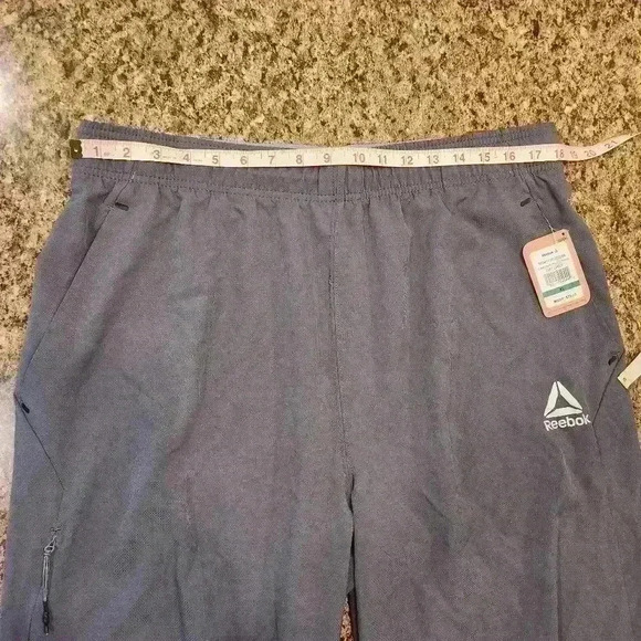 Reebok Men's Resistance Training Sweat Pants Joggers in Dim Grey NWT $70 - Picture 4 of 9